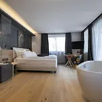 מלון Degli Artisti Art 4*