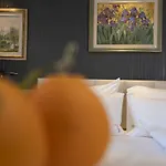 Degli Artisti Art 4*