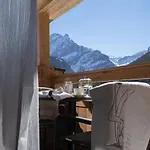 Degli Artisti Art 4*