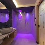 מלון Degli Artisti Art 4*