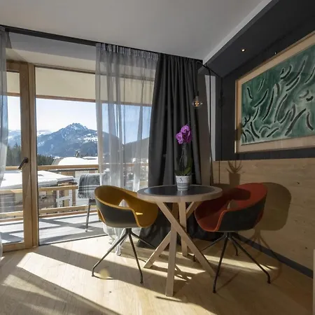 Degli Artisti Art Canazei