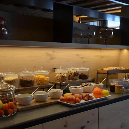 Degli Artisti Art Hotell 4*