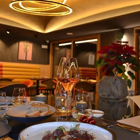 Degli Artisti Art 4* Canazei