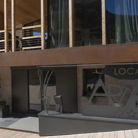 Degli Artisti Art Канацеї