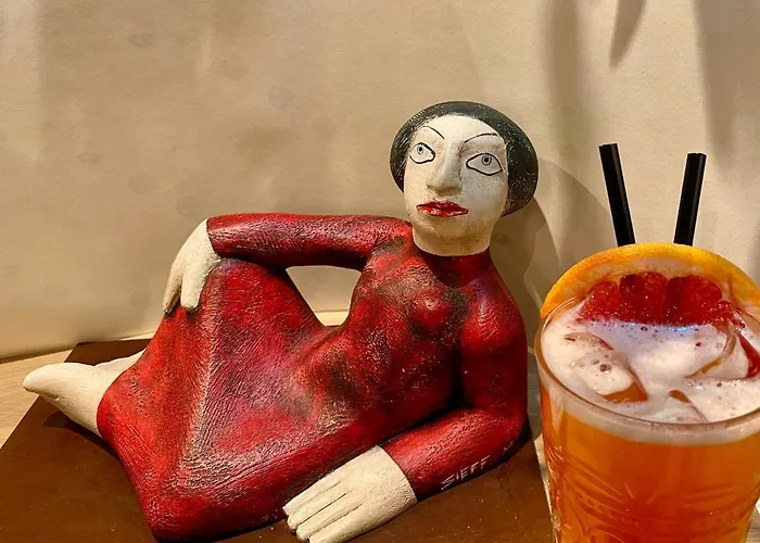 Готель Degli Artisti Art 4*