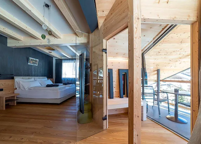 Degli Artisti Art Готель Канацеї