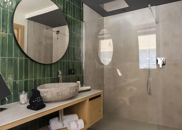 Degli Artisti Art 4*