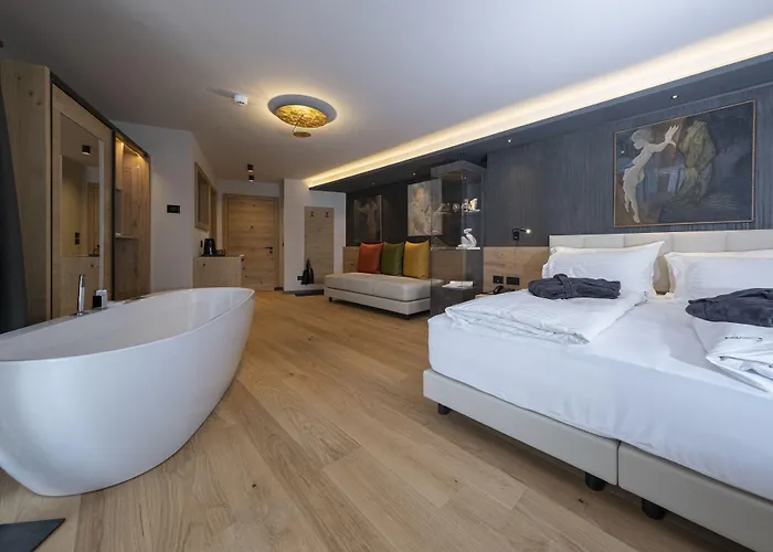 Готель Degli Artisti Art Канацеї